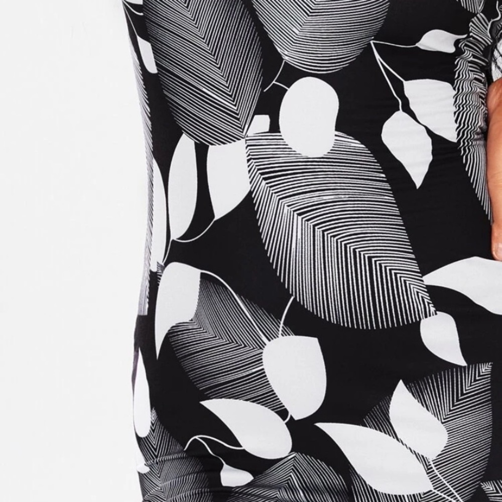 🍃NEW INVENTORY Leaf Print Slit Back Tube Body-con Dress🍃 - Picture 5 of 5